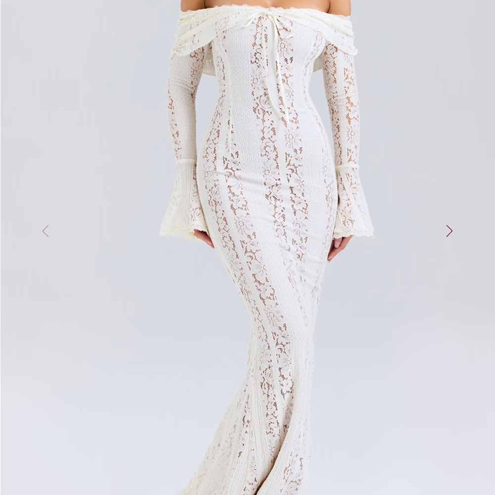 Elegant Off-Shoulder Lace Dress